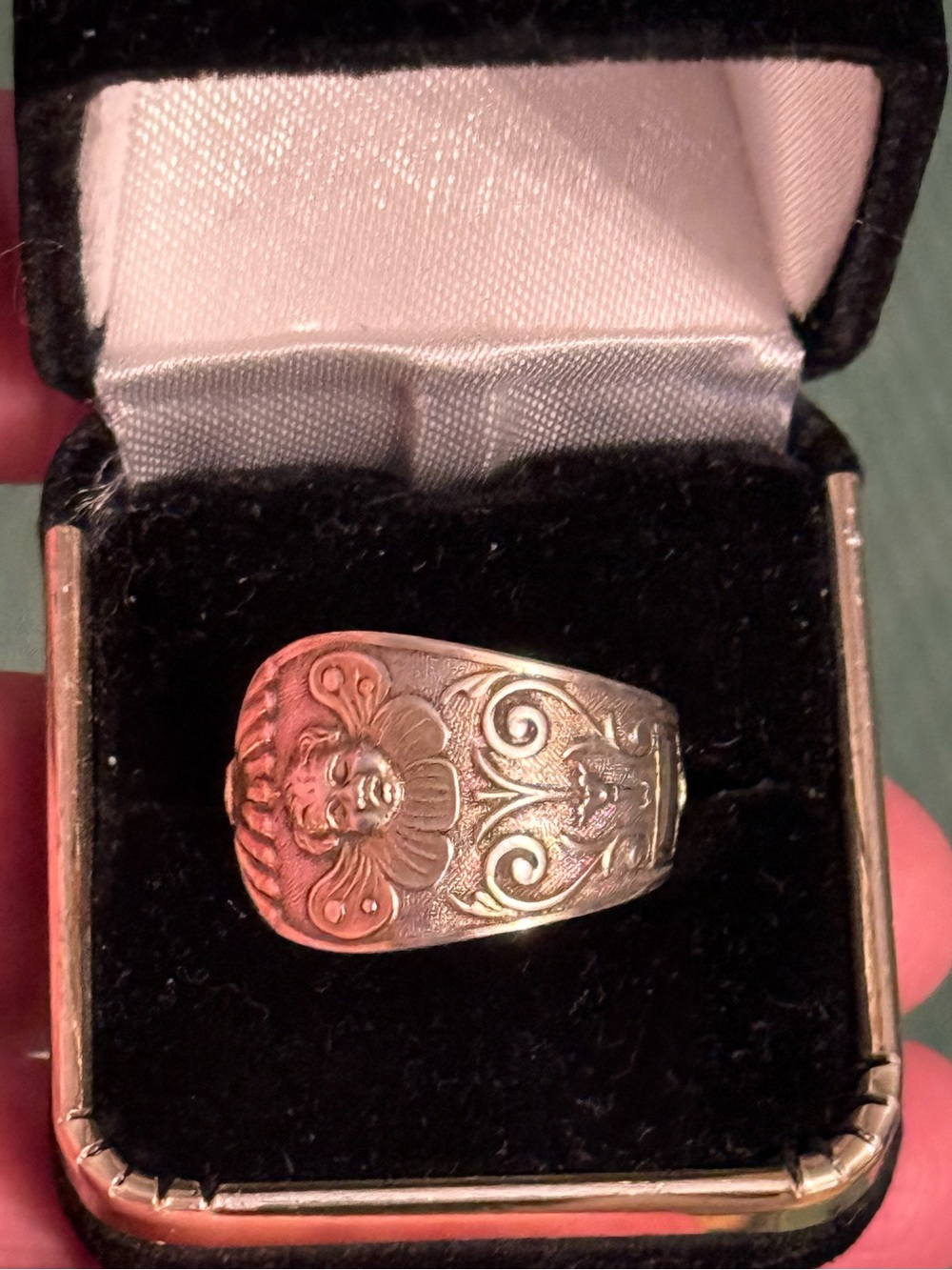 Antique Sterling Silver? European Floral Relief Cherub Ring Sz 7